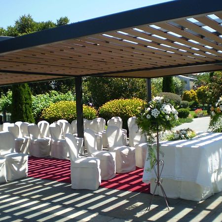 קמבדוס Hotel - Restaurante Casa Rosita מראה חיצוני תמונה